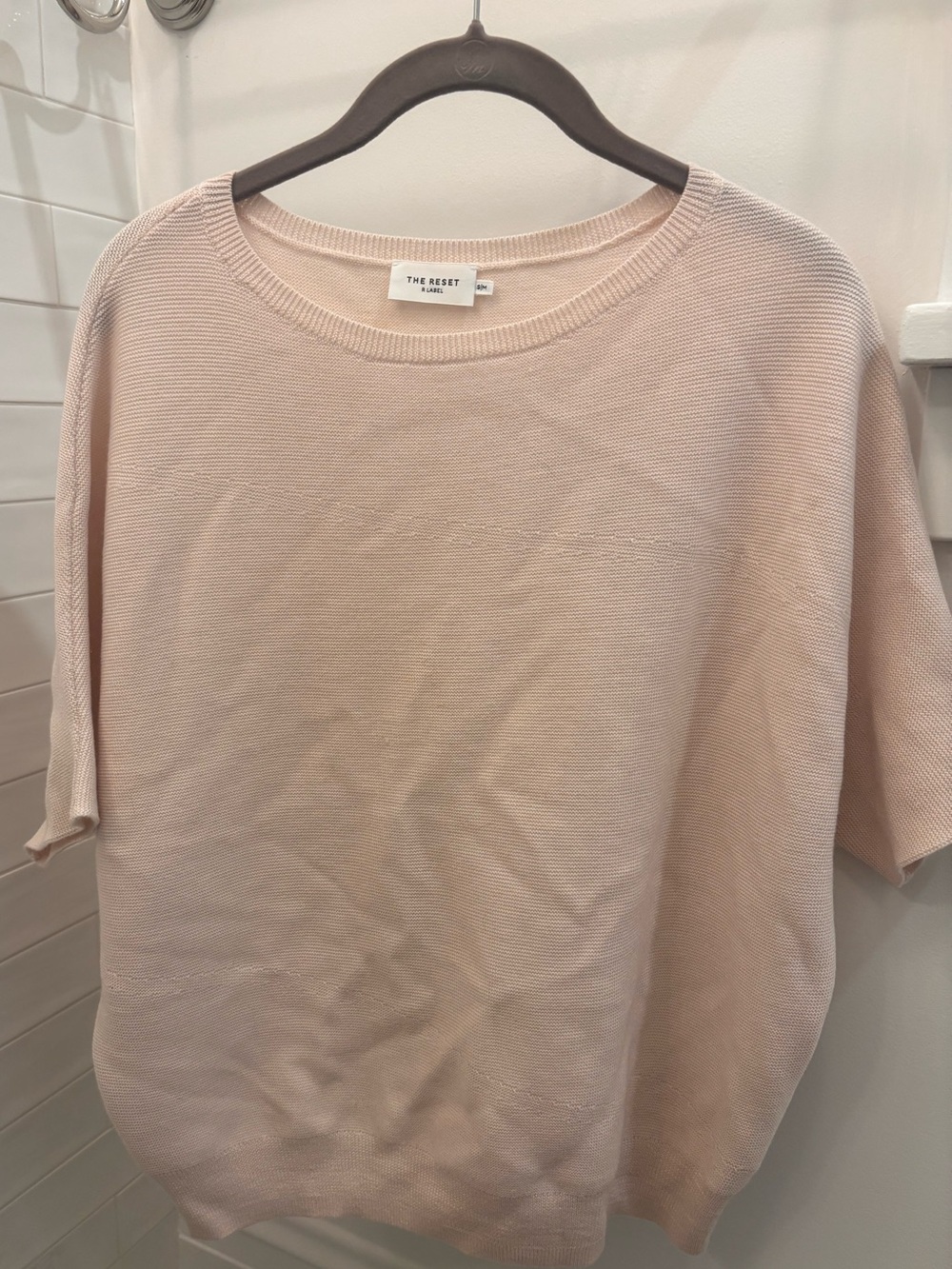 The Reset R Label Essential Pullover, size S/M - Picture 4 of 6